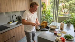 Prepizzas en sartén listas en 10 minutos con avena o harina de arroz