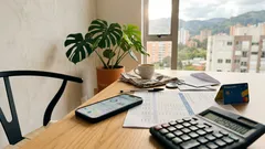 Préstamos para jubilados en Argentina 2026: qué revisar en tasas y CFT antes de pedir hasta $50 millones